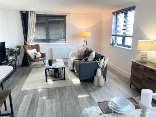 Beach Haven - FREE PARKING - Luxury 2 bedroom 2 bathroom Town Centre Apartment by Coastline Retreats - Bournemouth - 9
