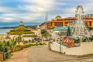 Beach Haven - FREE PARKING - Luxury 2 bedroom 2 bathroom Town Centre Apartment by Coastline Retreats - Bournemouth - 1