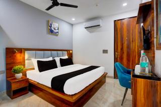 Super Townhouse Status By Sbg Near Anand Vihar Vaishali Metro Station - 2