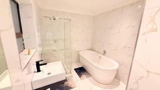 Nexus Luxury Lodge - 4