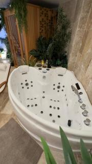 Nuit de rêve : spa, sauna, cinéma - 2