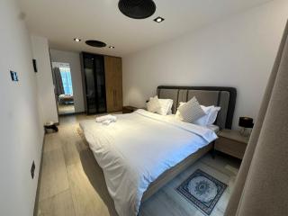 Diamond in the City - Accra - 9