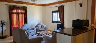 Sunny apartment in a family house - Sheikh Zayed - 9