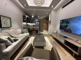 Diamond in the City - Accra - 2