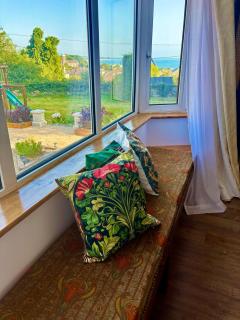 Art Deco House Oceanview - 8