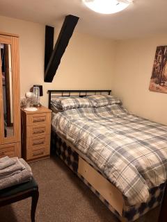 Sunnyside Apartment - - 1