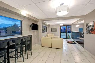 Super 8 by Wyndham Shelby - Shelby - 7
