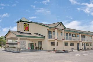 Super 8 by Wyndham Shelby - 5