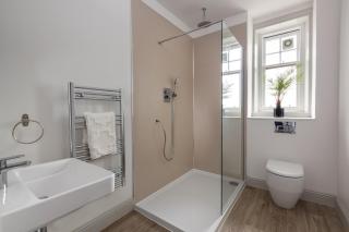 Antonine Quarters - - 9