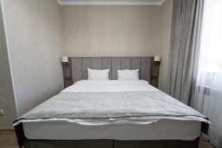 Siluet Plaza Hotel - 8