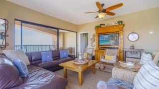 Sea-Renity Spacious Penthouse Oceanfront - 6