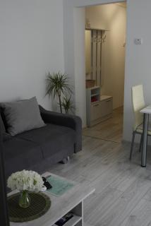 Laura's Chic Apartment - 2