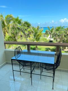 Front Beach Studio - 2