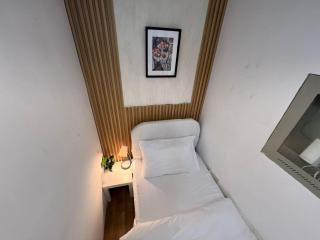 Minimalist Room In Al Barsha 1 Near Mall of Emirates - 2