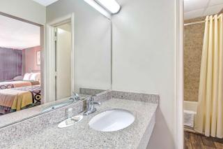 Quality Inn - 3