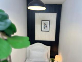 Comfort Nock Partition Room Near Mall Of emirates - 5