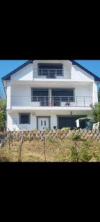 Maison sur la colline - Hani i Elezit - 0