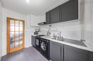 2 Bed Ebbsfleet Retreat - Free Parking and Garden - 7