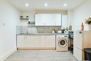 Discounts for Weekly & Monthly Stays - Ground Flat - Canterbury - 5