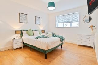 Discounts for Weekly & Monthly Stays - Ground Flat - Canterbury - 3