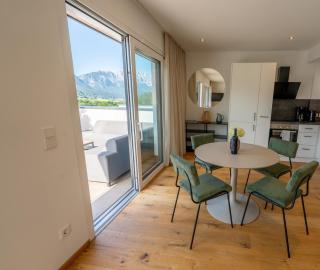 Drei Berge Blick - Moderne Ferienwohnung mit Panorama-Terrasse in Gröbming - Gröbming - 0