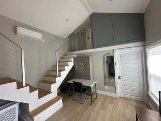 Private Room #1 in Shared 5BR House with Other Guests - 3