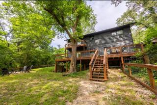 Lake Catherine Home w Fire Pit, Dock Swim Dock! - 5