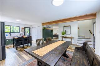 Lake Catherine Home w Fire Pit, Dock Swim Dock! - 5