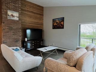 Sunshine garden 5 bedrooms 3 bathrooms - Aldergrove - 9