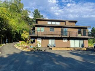 Sunshine garden 5 bedrooms 3 bathrooms - Aldergrove - 5