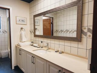 Sunshine garden 5 bedrooms 3 bathrooms - Aldergrove - 4