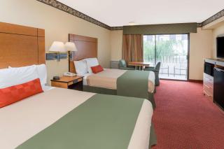 Travelodge by Wyndham San Clemente Beach - 6