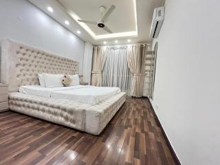 2Br Modern&Specious Centaurus Facing Apartment - Islamabad - 7