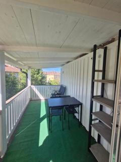 Rymlig 90 kvm lägenhet i hjärtat av Lindesberg - 9