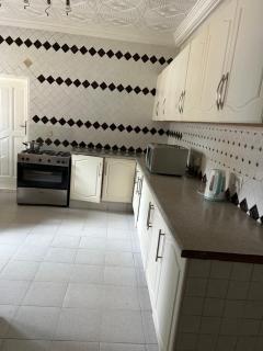John Masarr Apartments - Bijilo - 8
