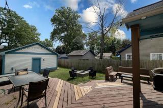Indy Gem, Mins from Downtown with Hot Tub - 9