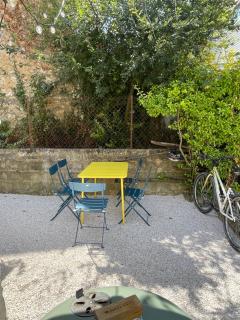 Maison avec terrasse et jardin - 3