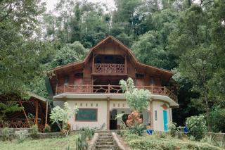 Bukit Lawang - Batu Kapal Rimba House - 0