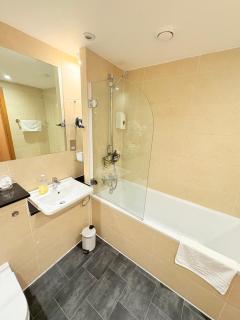 Modern 2 Bed 2 Bath Apartment Hyde Park - London - 7
