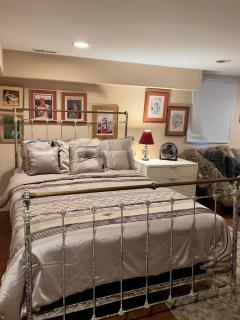 Charming 1-bedroom Basement Close to DC Pets Allowed - 7