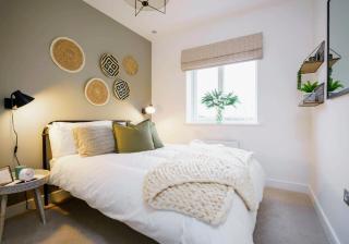 Pet friendly house by KBS StayHub Short Lets & Serviced Accommodation Innsworth with parking - 5