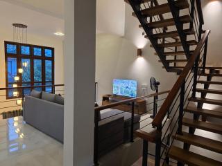 Modern 4-Bedroom Home with Rooftop in Malabe - Malabe - 2