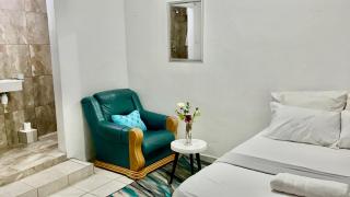 Guest room and apartment - Johannesburg - 4