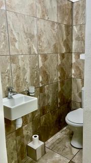 Guest room and apartment - Johannesburg - 7