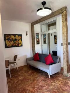 Dani's Guesthouse - 3