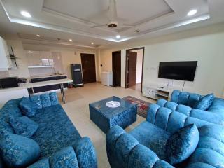 Private 1 BHK Suite - Islamabad, Bahria Town - Rawalpindi - 2