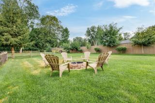 The Domer Den 3BR 3BA Home Close to ND Campus - South Bend - 3