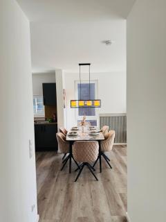 Familientraum 10min zur Ostsee und nach Lübeck Zentrum mit Parkplatz & Balkon - Bad Schwartau - 7