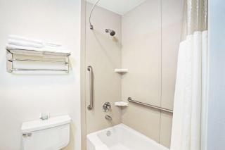 Travelodge by Wyndham Banning Casino and Outlet Mall - Banning - 8