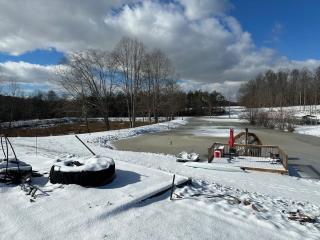 Hobbit haven on a farm - Hamptonville - 2